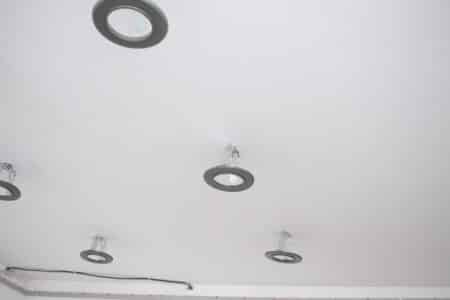 איך לסדר נכון תאורה שקועה בתקרה
